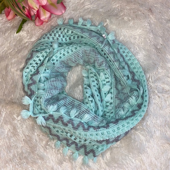 Teal Knitted Infinity Scarf